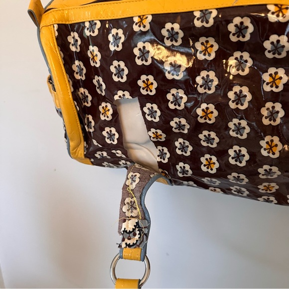 Vera Bradley Rare All-Over Patent Frill Travel Tote Buttercup Yellow Floral - Picture 11 of 14